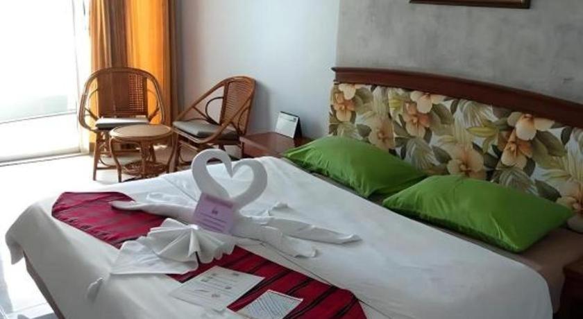 Kiengpiman Hotel Mukdahan Exterior photo