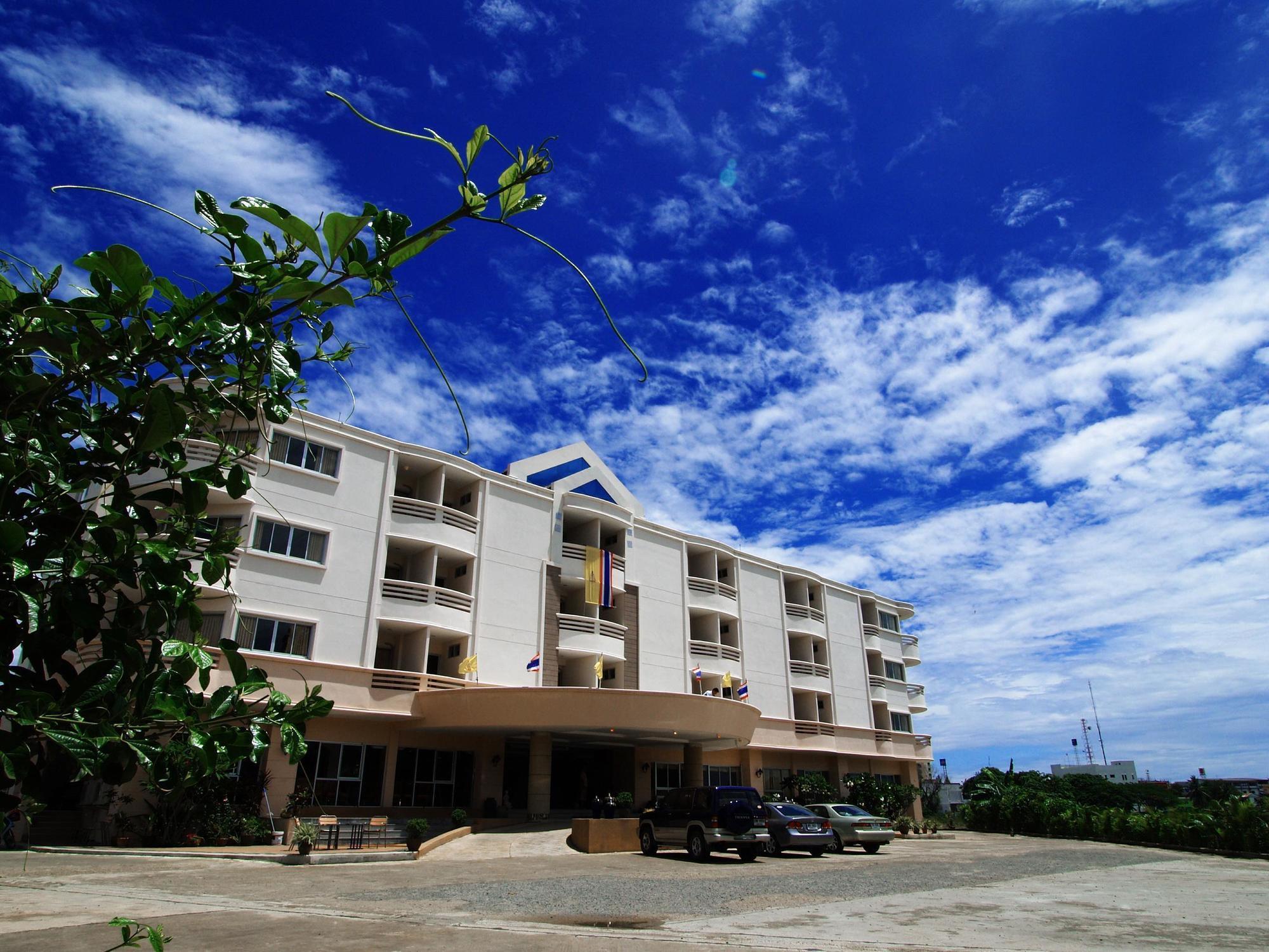 Kiengpiman Hotel Mukdahan Exterior photo